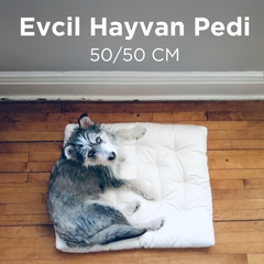 Kuzu Yünü Evcil Hayvan Yatağı
