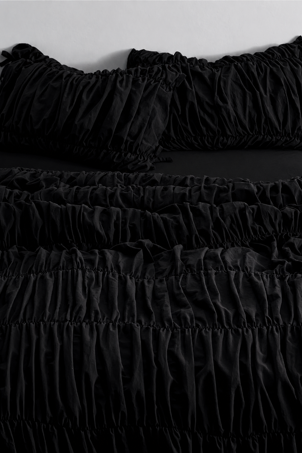 Obsidyen Siyahı %100 Organik Pamuk Büzgülü Nevresim Takımı - Yün Evim® Natural Serisi